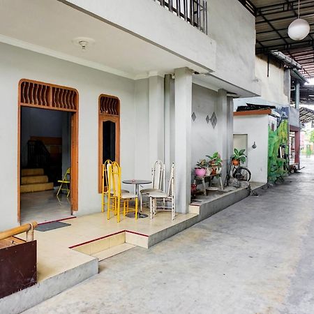 Home Stay Kembar Syariah RedPartner Binjai Bagian luar foto