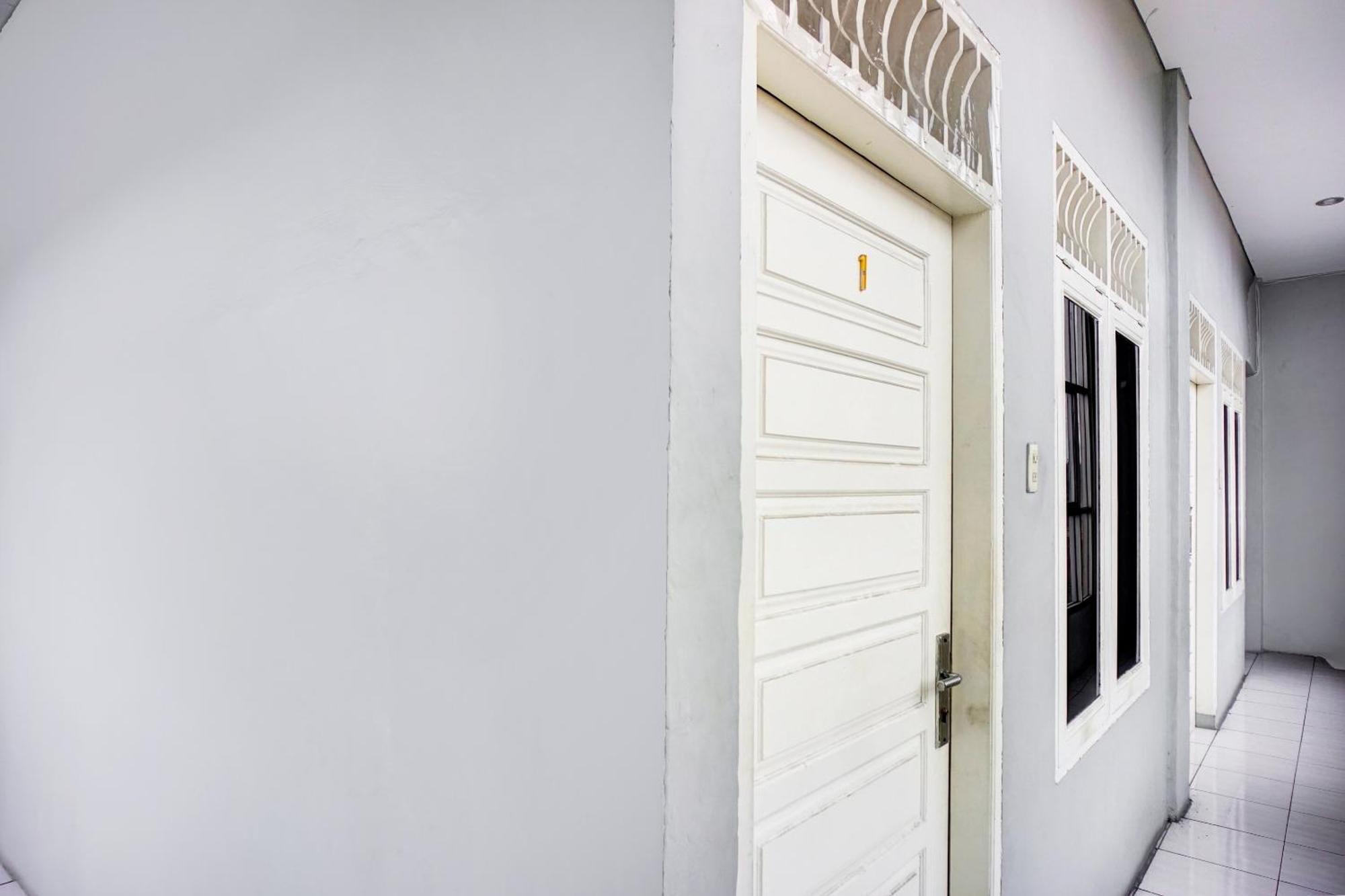 Home Stay Kembar Syariah RedPartner Binjai Bagian luar foto