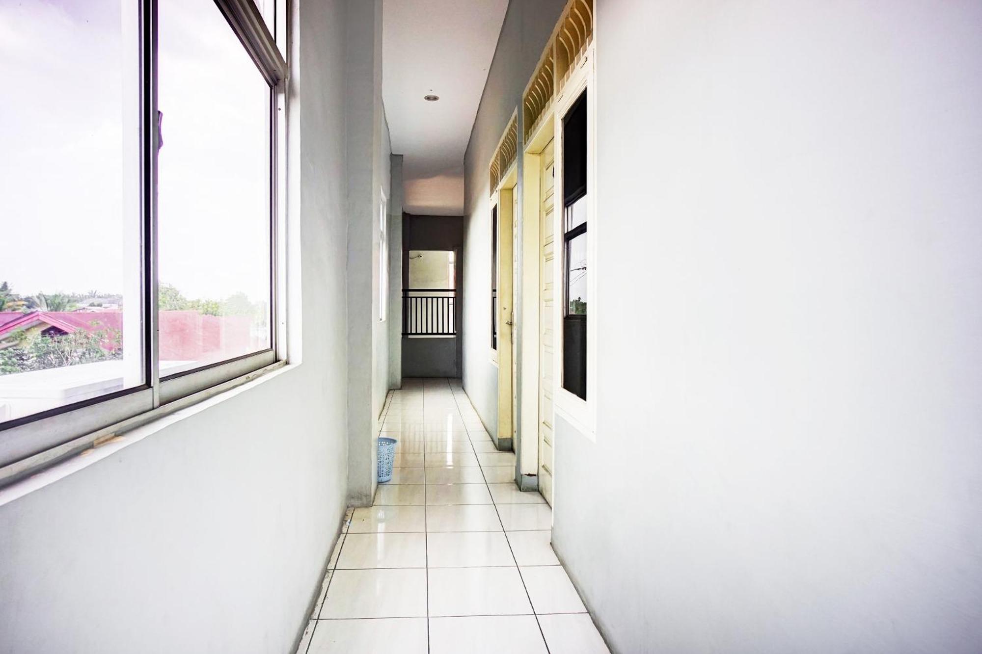 Home Stay Kembar Syariah RedPartner Binjai Bagian luar foto