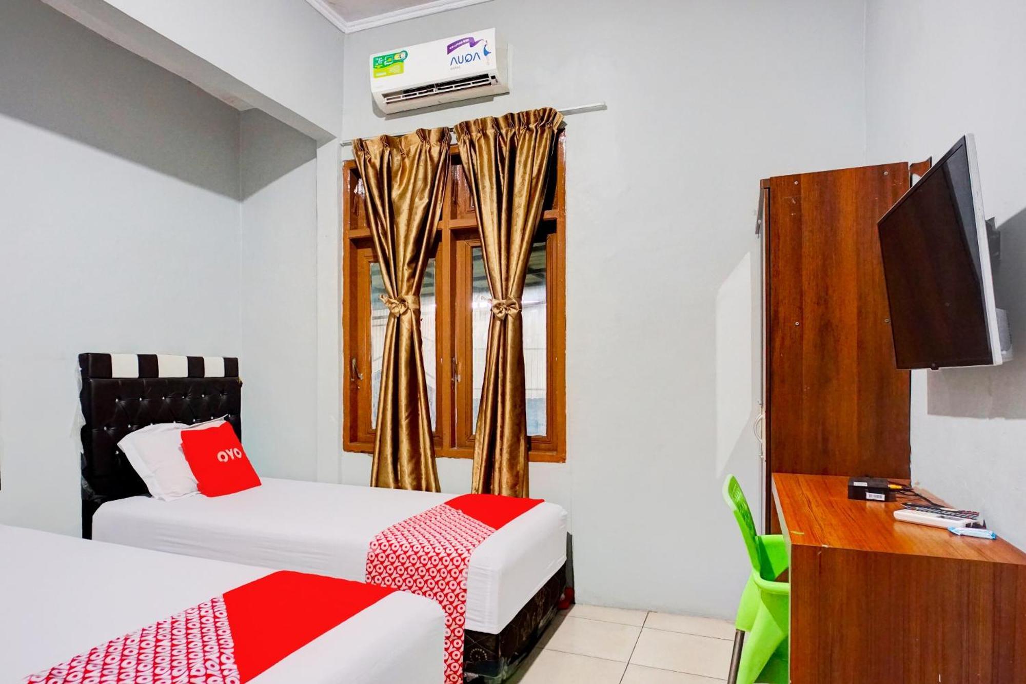 Home Stay Kembar Syariah RedPartner Binjai Bagian luar foto