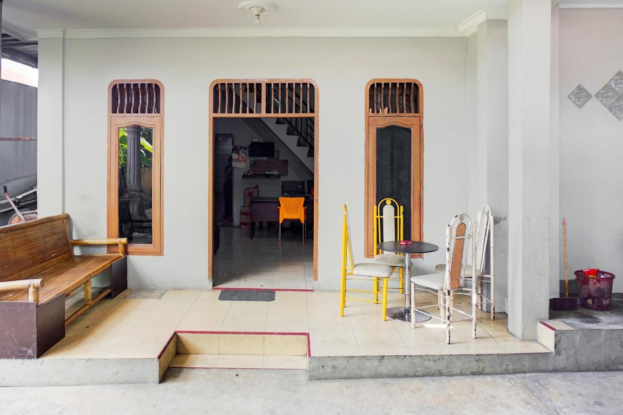 Home Stay Kembar Syariah RedPartner Binjai Bagian luar foto